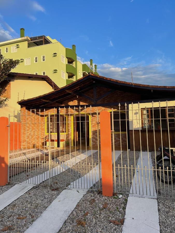 Hostel Coraticum Ubatuba Extérieur photo